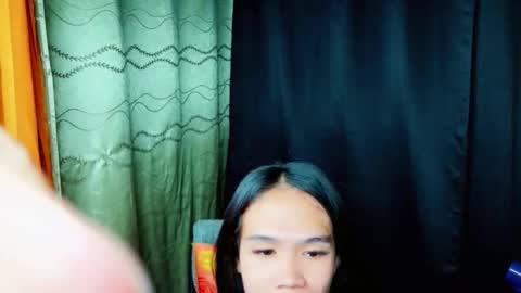 Kendall  online show from 1, 12, 2025