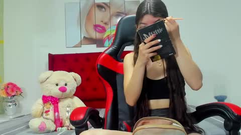 Snapshot of kendalyener chatting on 25, 2, 2025 KENDALYENER online show from 25, 2, 2025