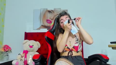 Snapshot of kendalyener chatting on 26, 2, 2025 KENDALYENER online show from 26, 2, 2025