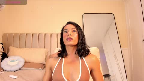 Snapshot of kendra_fit chatting on 8, 7, 2026 Lu online show from 8, 7, 2026