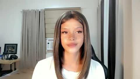 kendra_lunaxx online show from 27, 2, 2026