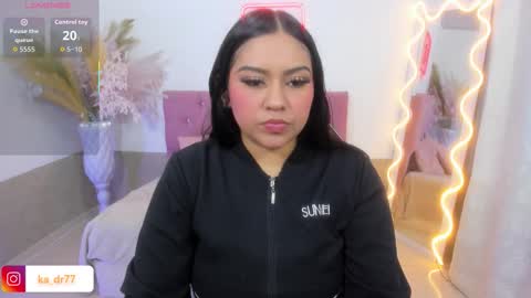 Snapshot of kendra_tay chatting on 1, 2, 2026 kendra online show from 1, 2, 2026