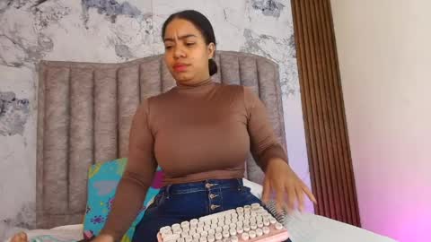 Mamasita online show from 4, 5, 2026