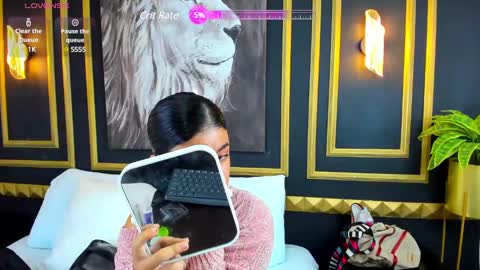 Kenia  online show from 8, 3, 2025