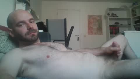 Snapshot of kenneth_wilson chatting on 9, 5, 2026 kenny for my friends online show from 9, 5, 2026