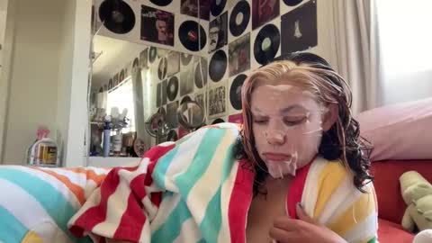 kennibby online show from 17, 4, 2026