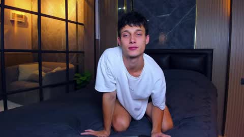 Peter     online show from 8, 4, 2026