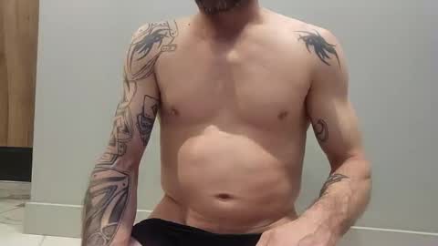 Snapshot of kenw34 chatting on 1, 2, 2025 kenw34 online show from 1, 2, 2025