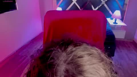 Kenzie online show from 8, 3, 2025