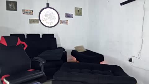 dany wolf002 online show from 10, 7, 2026