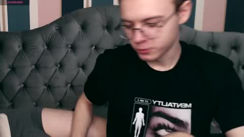 Snapshot of kerry_niki chatting on 28, 2, 2025 kerry_niki online show from 28, 2, 2025