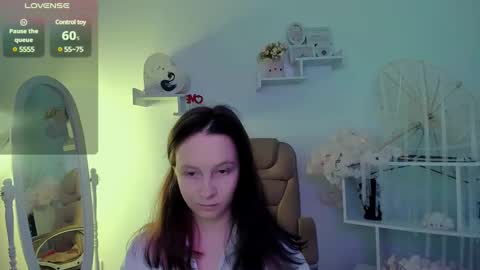 Snapshot of ketrin_n_ chatting on 10, 3, 2025 Ketrin online show from 10, 3, 2025