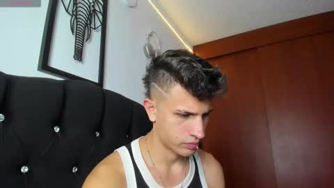 Kevin Ahs online show from 4, 12, 2025