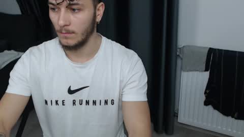 Snapshot of kevin_hot226 chatting on 5, 3, 2025 Kevin69 online show from 5, 3, 2025