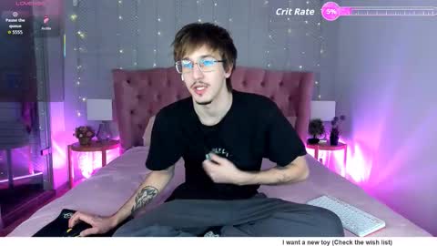 Snapshot of kevin_shayne chatting on 16, 11, 2025 Kevin online show from 16, 11, 2025