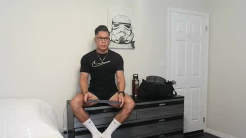 Snapshot of kevinkham chatting on 15, 9, 2025 kevinkham online show from 15, 9, 2025