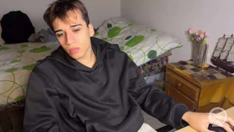 Snapshot of kevinonly43 chatting on 15, 5, 2026 kevonly online show from 15, 5, 2026