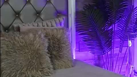 keylaconner online show from 11, 9, 2025