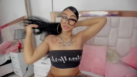 Khelany Isyy  online show from 10, 2, 2025