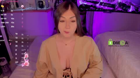 Snapshot of khionebesset chatting on 12, 1, 2025 Khi. online show from 12, 1, 2025