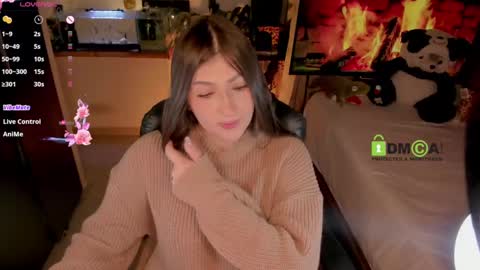 Snapshot of khionebesset chatting on 18, 2, 2025 Khi. online show from 18, 2, 2025