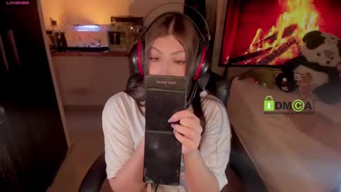 Snapshot of khionebesset chatting on 25, 2, 2025 Khi. online show from 25, 2, 2025