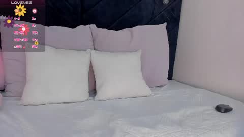 Snapshot of khloe_cutee chatting on 7, 7, 2026 Khloe Cute online show from 7, 7, 2026