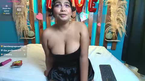 Snapshot of khloe_queen_ chatting on 19, 2, 2026 KHLOE online show from 19, 2, 2026