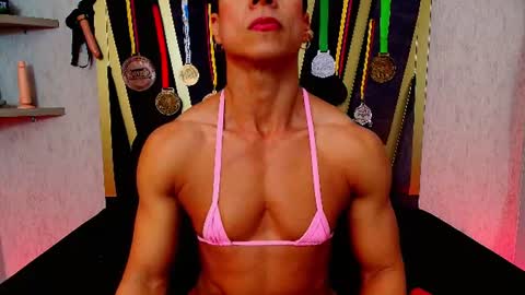 Snapshot of khloe_rossich chatting on 23, 6, 2026 online show from 23, 6, 2026
