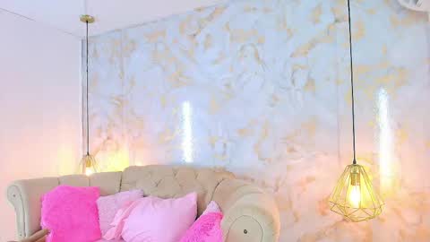 Khloe online show from 15, 4, 2026