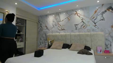    N         M online show from 17, 11, 2025