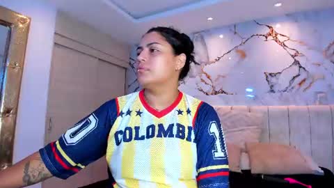 Snapshot of kiana_cream chatting on 8, 7, 2026 N M online show from 8, 7, 2026