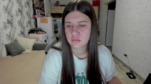 kianna_dior_ online show from 16, 11, 2025