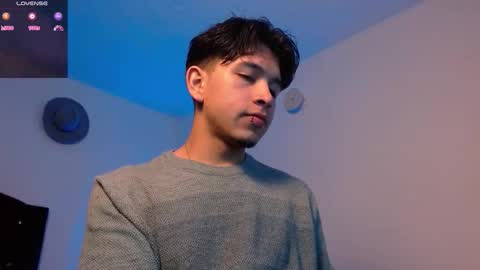 Adrian  Chlloe online show from 5, 2, 2026