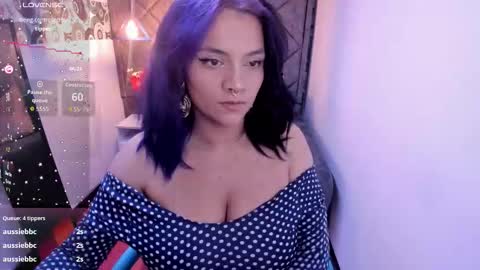 Snapshot of kiara_cruz__ chatting on 15, 11, 2025 kiara Cruz online show from 15, 11, 2025