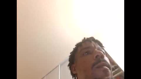 HunneysPlayRoom online show from 25, 3, 2026