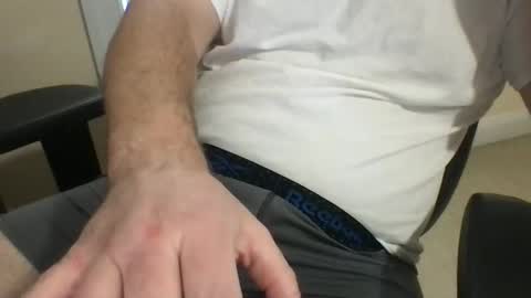 Snapshot of kickboxer04 chatting on 8, 11, 2025 kickboxer04 online show from 8, 11, 2025