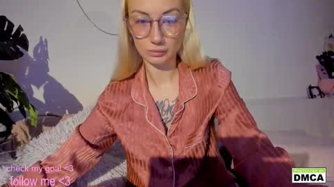 Kiki online show from 26, 9, 2025