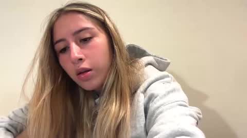 kikibae2 online show from 3, 11, 2025