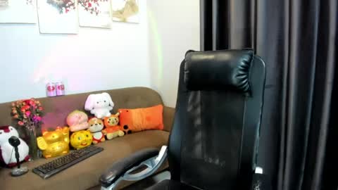 Kim online show from 4, 6, 2026