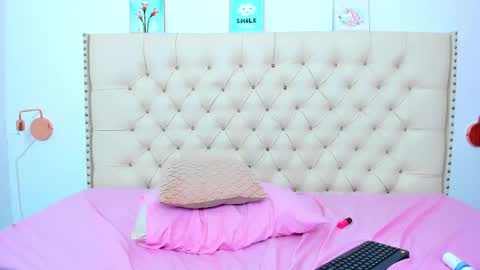 Snapshot of kim_eli chatting on 19, 12, 2024 kim_eli online show from 19, 12, 2024