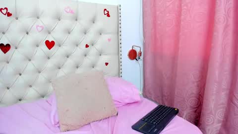 Snapshot of kim_eli chatting on 20, 2, 2025 kim_eli online show from 20, 2, 2025