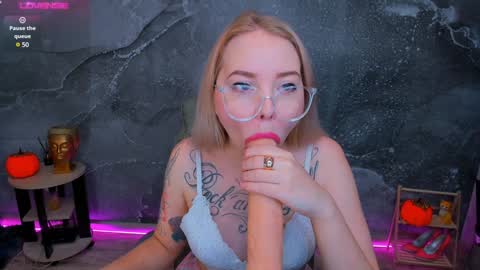 Snapshot of kim_girl_next_door chatting on 6, 12, 2024 KIM online show from 6, 12, 2024