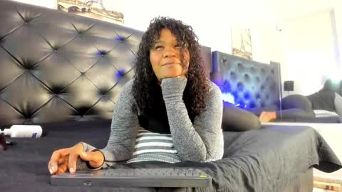 Kim Marquez online show from 12, 4, 2026