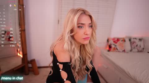 Snapshot of kimberhot chatting on 8, 10, 2025 Kim online show from 8, 10, 2025