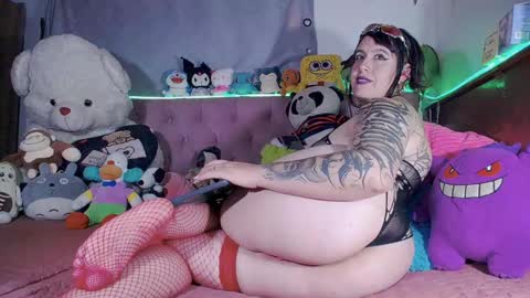 vivi independent model  online show from 29, 10, 2025