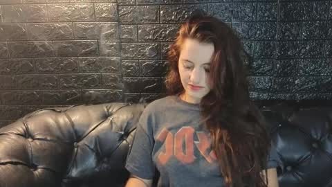  KIMBERLY SWAN  online show from 9, 4, 2026