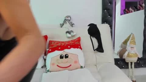 Snapshot of kimberlybirdhot chatting on 2, 12, 2024 Kimberly online show from 2, 12, 2024