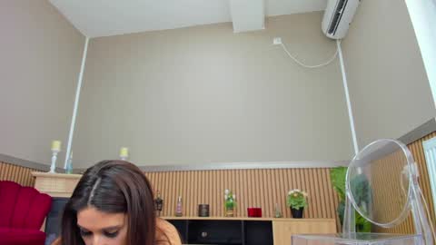 kimi_ivy online show from 7, 1, 2025