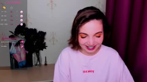 Hazel online show from 5, 10, 2025